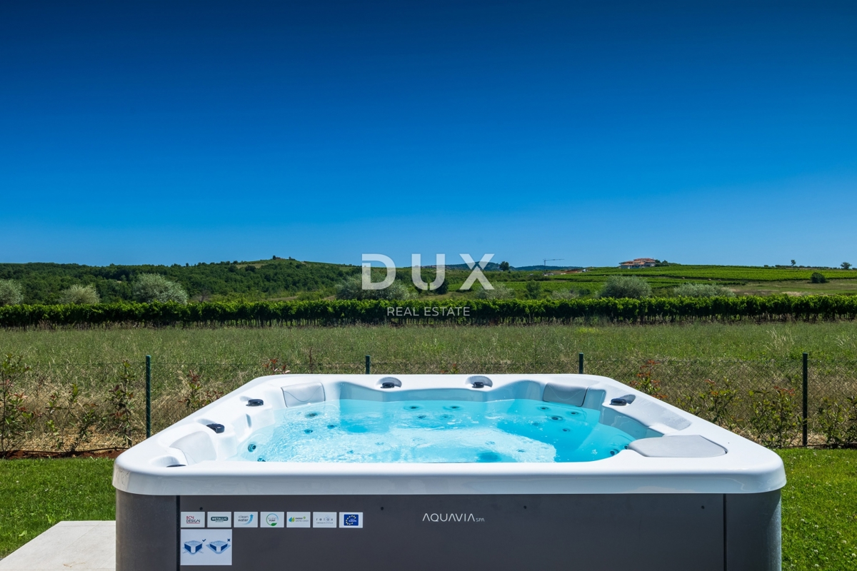 ISTRA, BRTONIGLA – Dve luksuzni vili z bazenoma v mirnem okolju