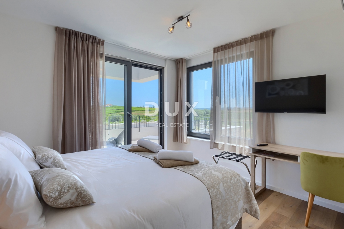 ISTRA, BRTONIGLA – Dve luksuzni vili z bazenoma v mirnem okolju