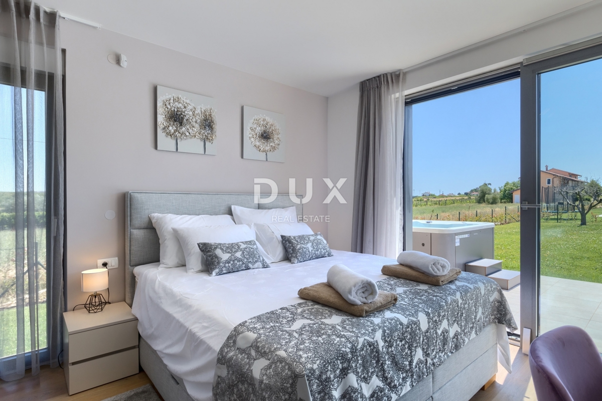 ISTRA, BRTONIGLA – Dve luksuzni vili z bazenoma v mirnem okolju