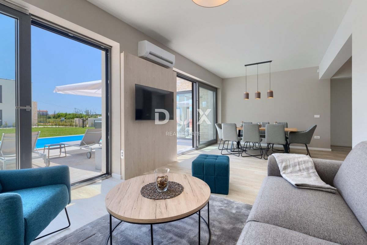 ISTRA, BRTONIGLA – Dve luksuzni vili z bazenoma v mirnem okolju