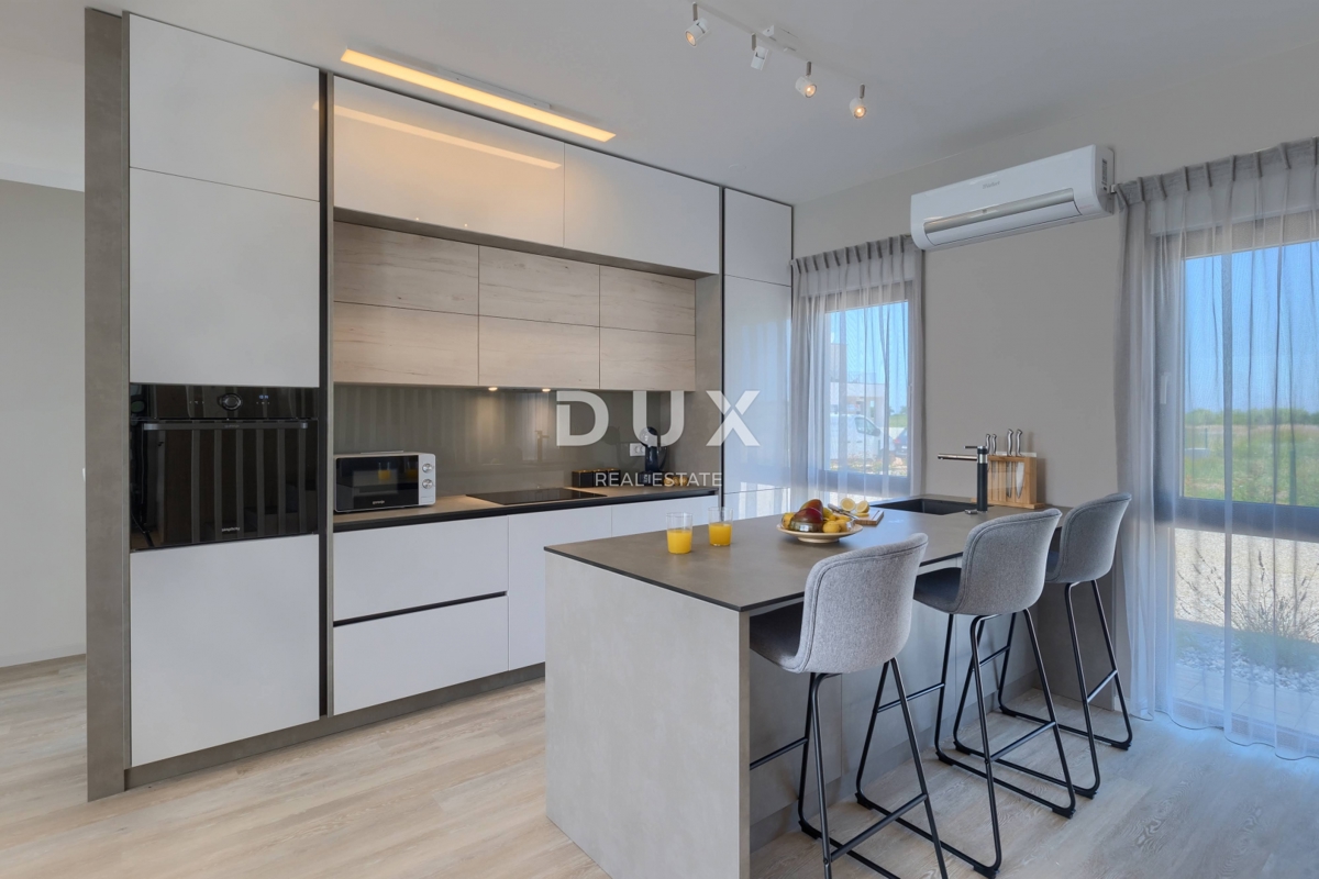 ISTRA, BRTONIGLA – Dve luksuzni vili z bazenoma v mirnem okolju