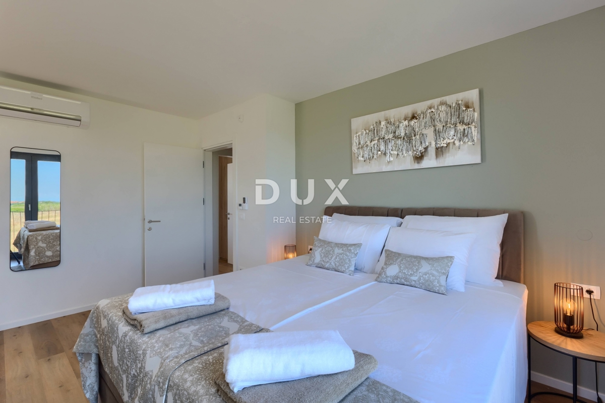 ISTRA, BRTONIGLA – Dve luksuzni vili z bazenoma v mirnem okolju