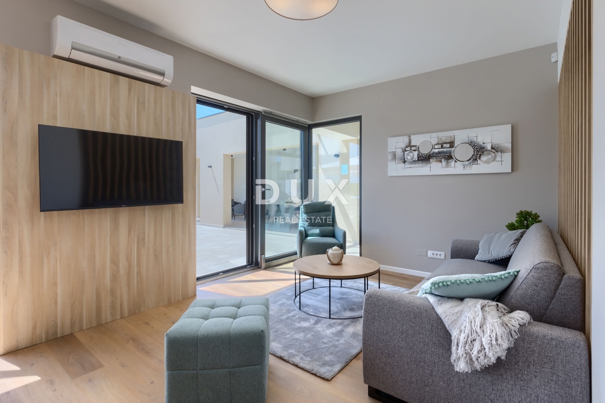 ISTRA, BRTONIGLA – Dve luksuzni vili z bazenoma v mirnem okolju