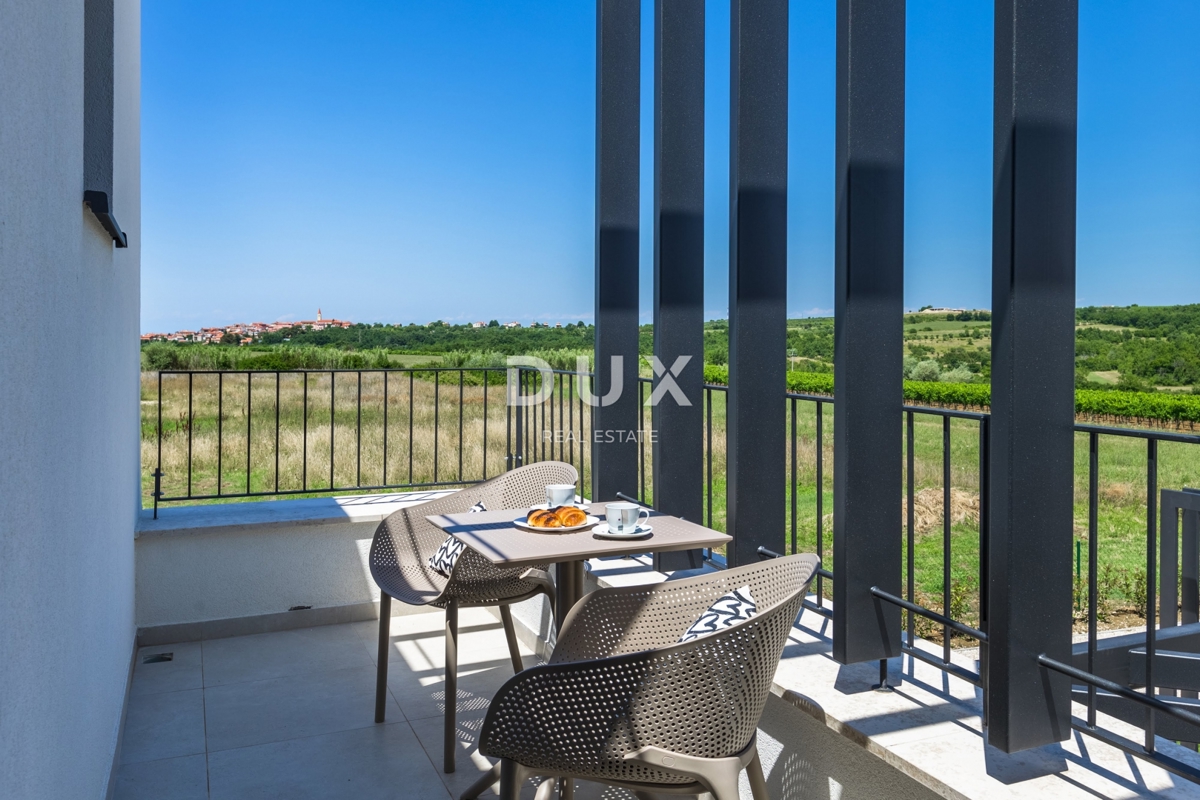 ISTRA, BRTONIGLA – Dve luksuzni vili z bazenoma v mirnem okolju