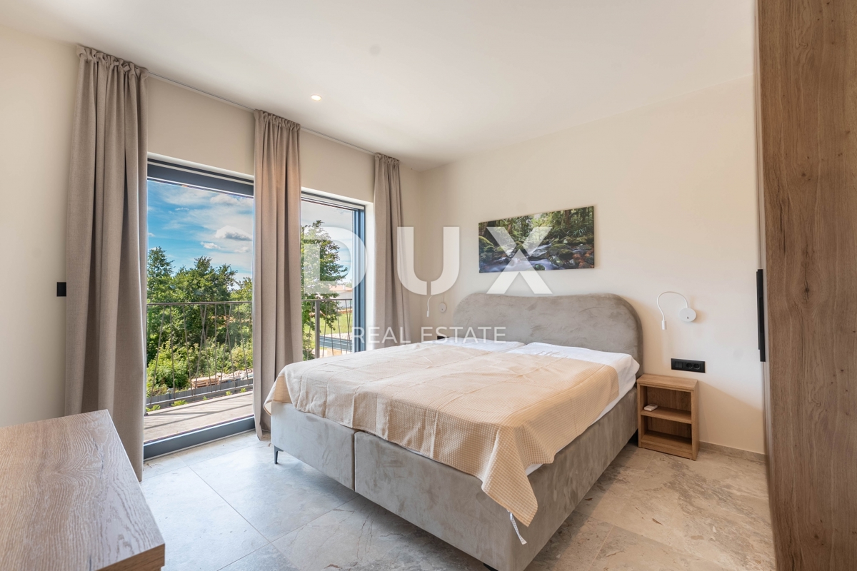 ISTRA, SV. PETAR V GOZDU - Čudovita novogradnja z bazenom in letno kuhinjo