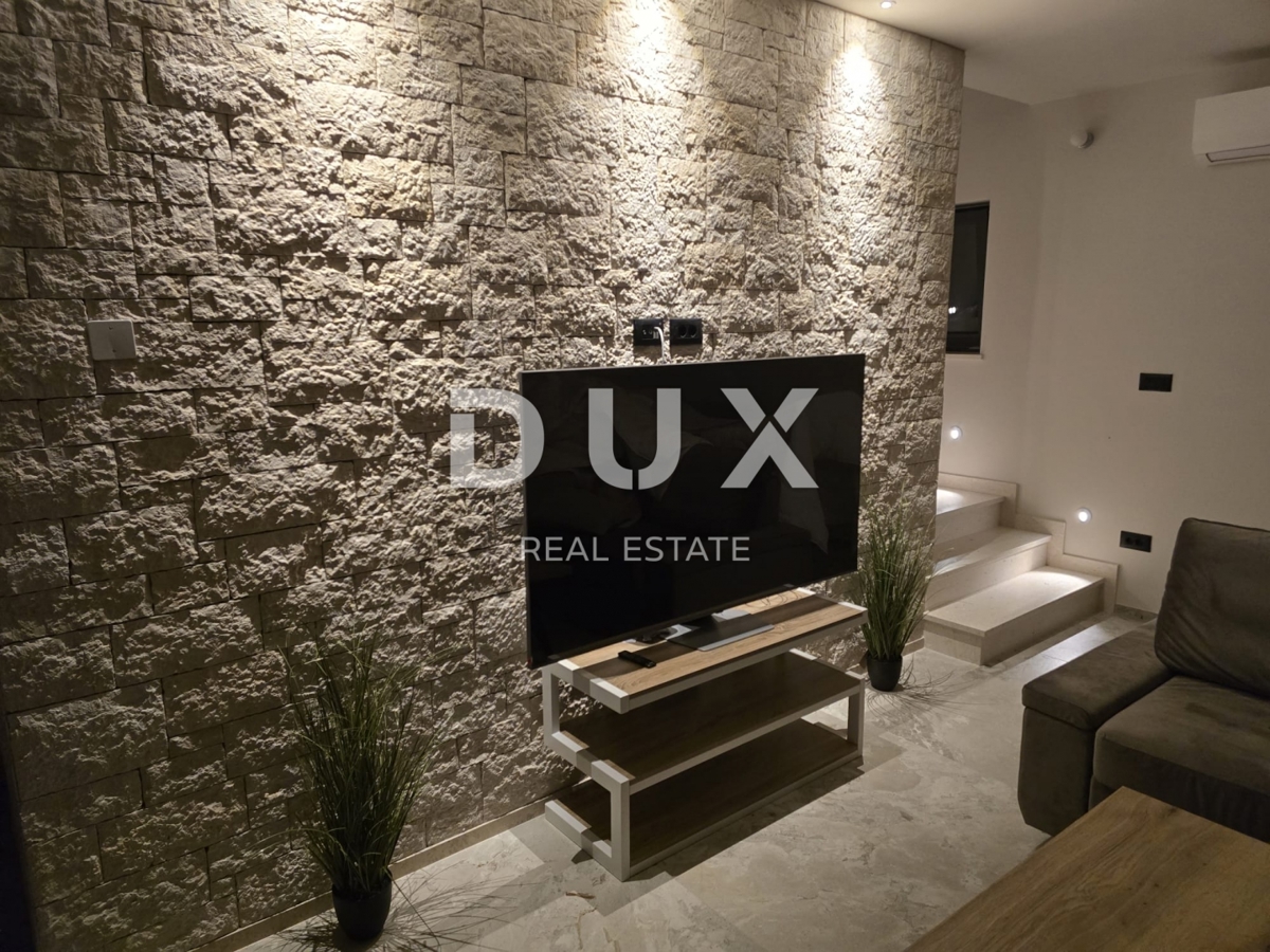 ISTRA, SV. PETAR V GOZDU - Čudovita novogradnja z bazenom in letno kuhinjo