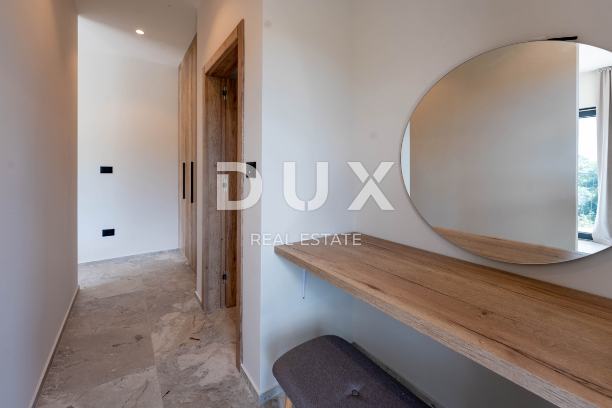 ISTRA, SV. PETAR V GOZDU - Čudovita novogradnja z bazenom in letno kuhinjo