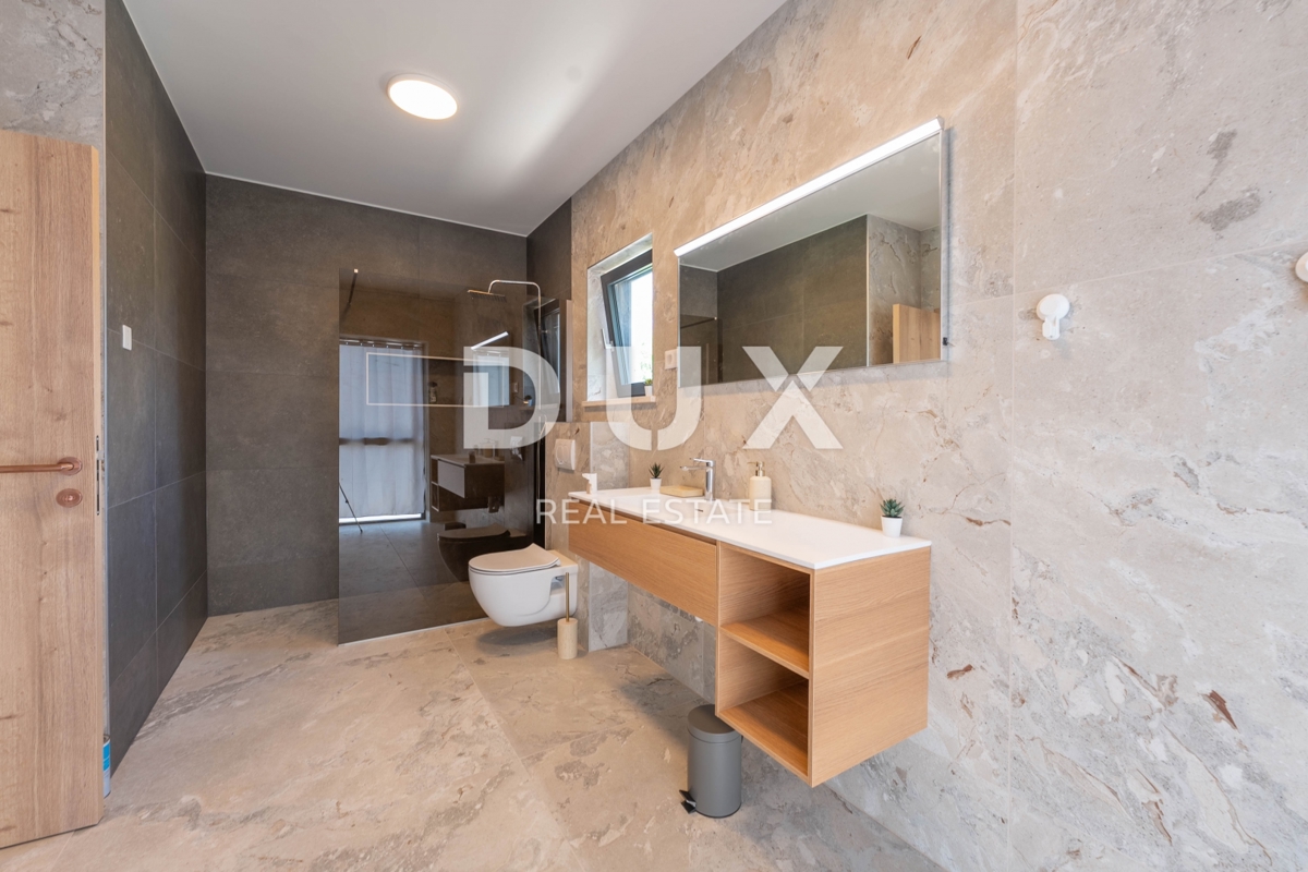 ISTRA, SV. PETAR V GOZDU - Čudovita novogradnja z bazenom in letno kuhinjo