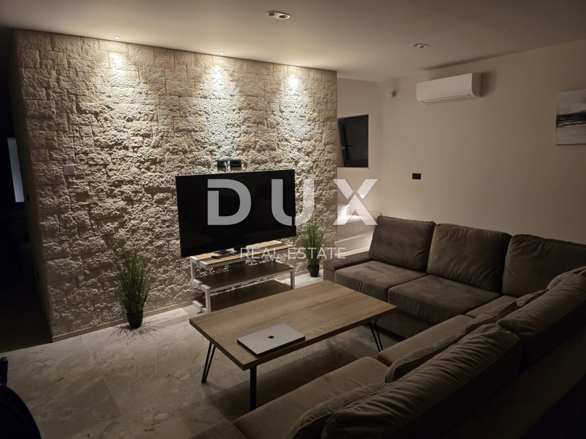 ISTRA, SV. PETAR V GOZDU - Čudovita novogradnja z bazenom in letno kuhinjo