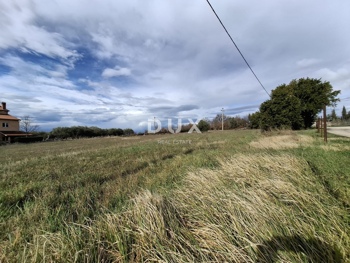 ISTRA, LOVREČ - Gradbeno zemljišče