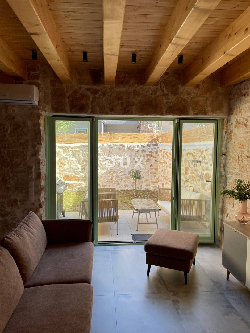 ISTRA, VODNJAN - Pristna kamnita hiša