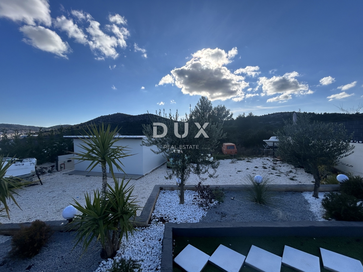 Zemljišče Bilice, Šibenik - Okolica, 402m2