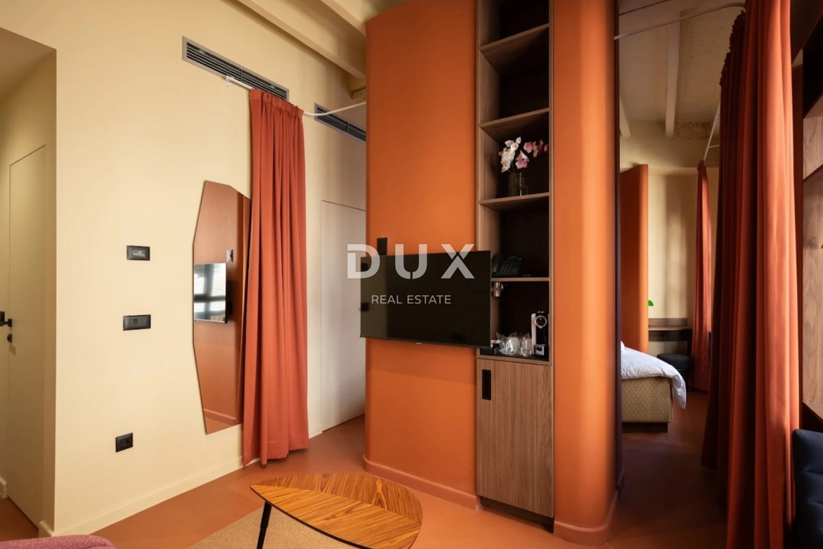 RIJEKA, CENTER - ekskluzivni hotel v samem središču mesta - REDKO NA TRGU!!!