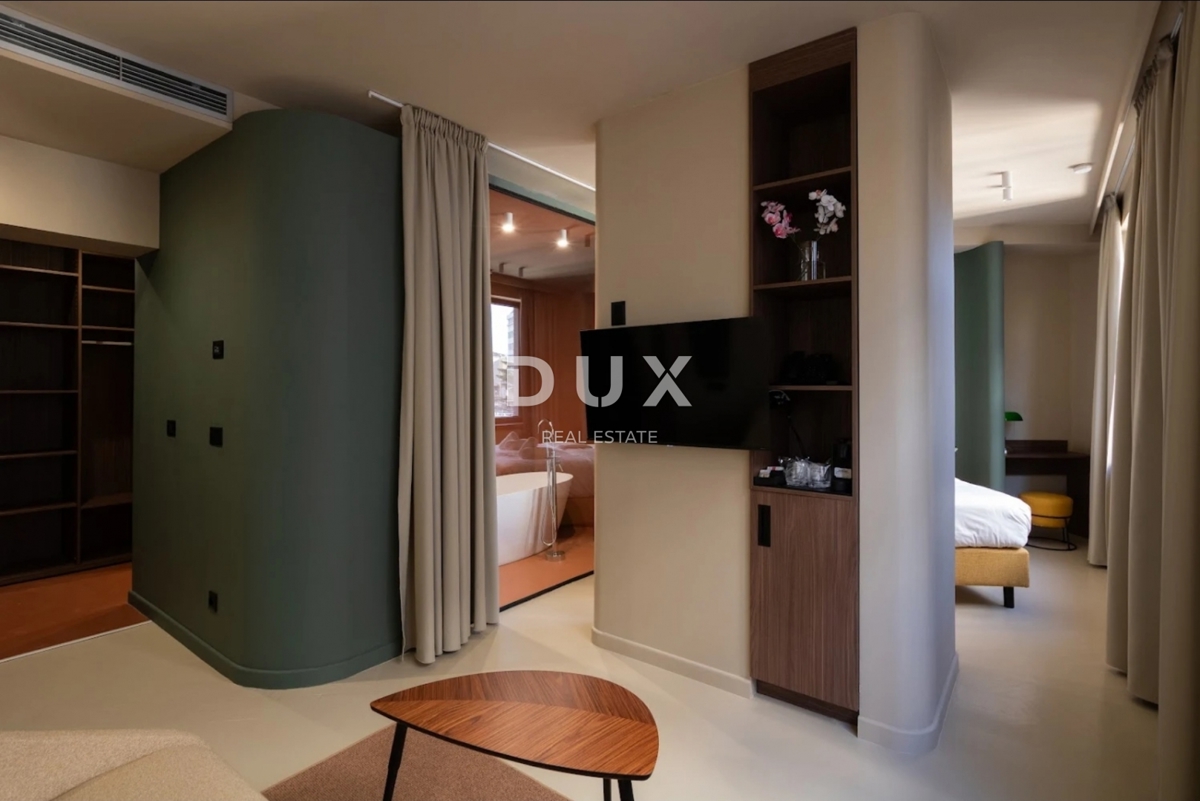 RIJEKA, CENTER - ekskluzivni hotel v samem središču mesta - REDKO NA TRGU!!!