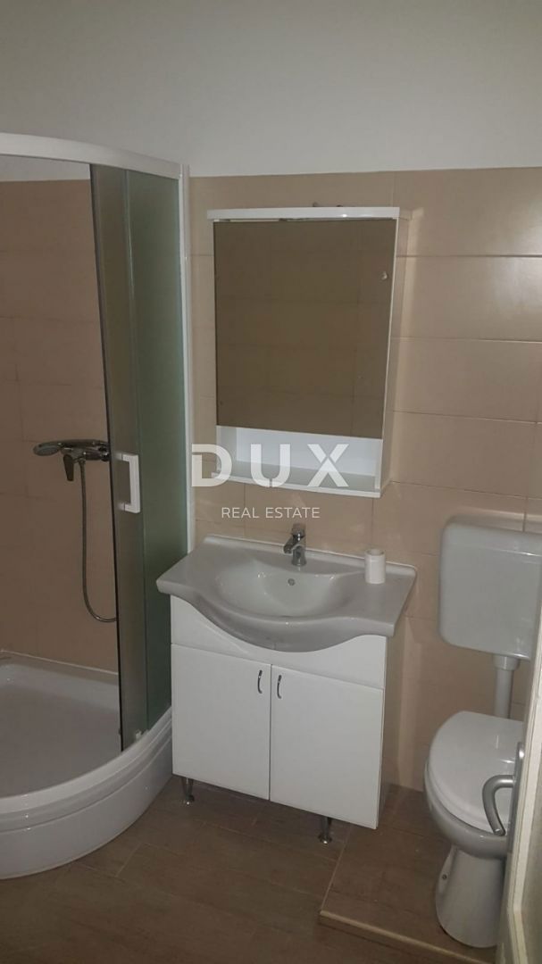 RIJEKA, CENTER - 133 m2 pisarniških prostorov v samem središču mesta - idealno za polikliniko, sedež podjetja