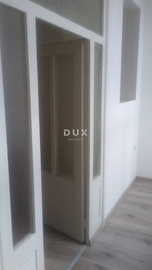 RIJEKA, CENTER - 133 m2 pisarniških prostorov v samem središču mesta - idealno za polikliniko, sedež podjetja