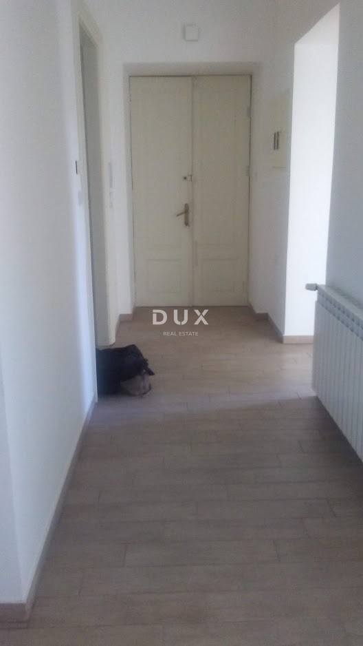 RIJEKA, CENTER - 133 m2 pisarniških prostorov v samem središču mesta - idealno za polikliniko, sedež podjetja