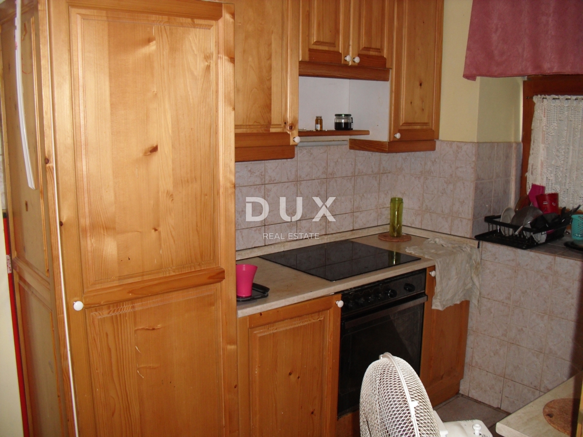 OTOK KRK, PUNAT - Dvonadstropno stanovanje z 2 spalnicama + dnevno sobo