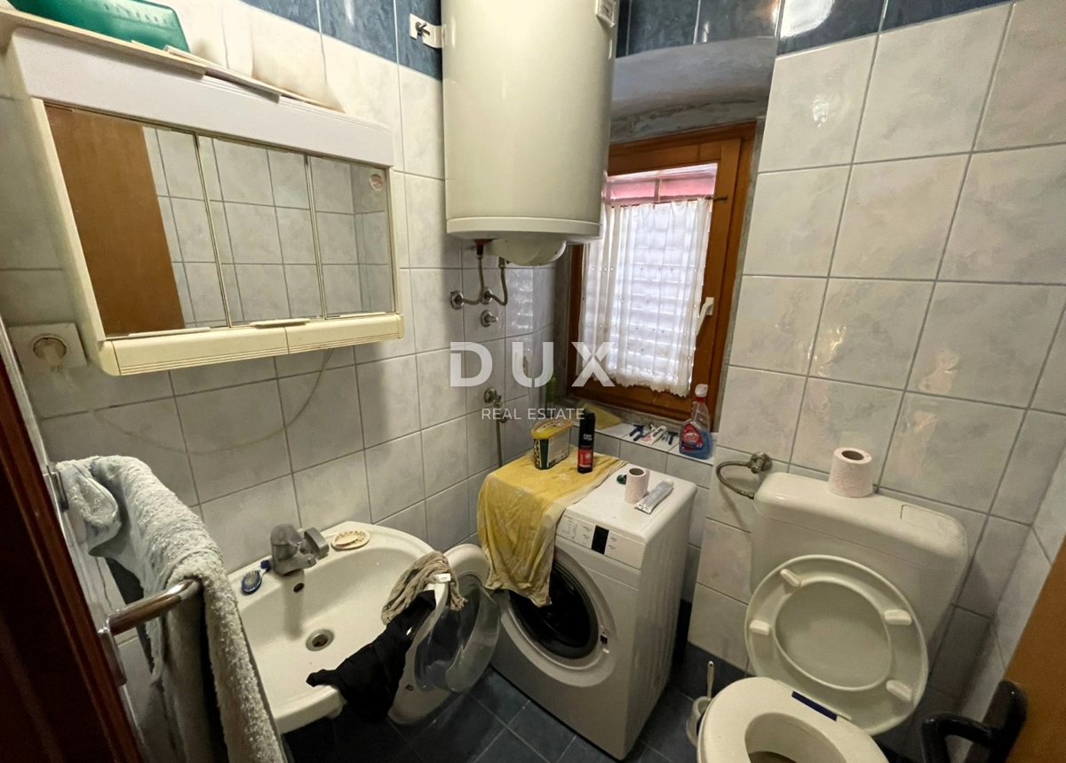 OTOK KRK, PUNAT - Dvonadstropno stanovanje z 2 spalnicama + dnevno sobo