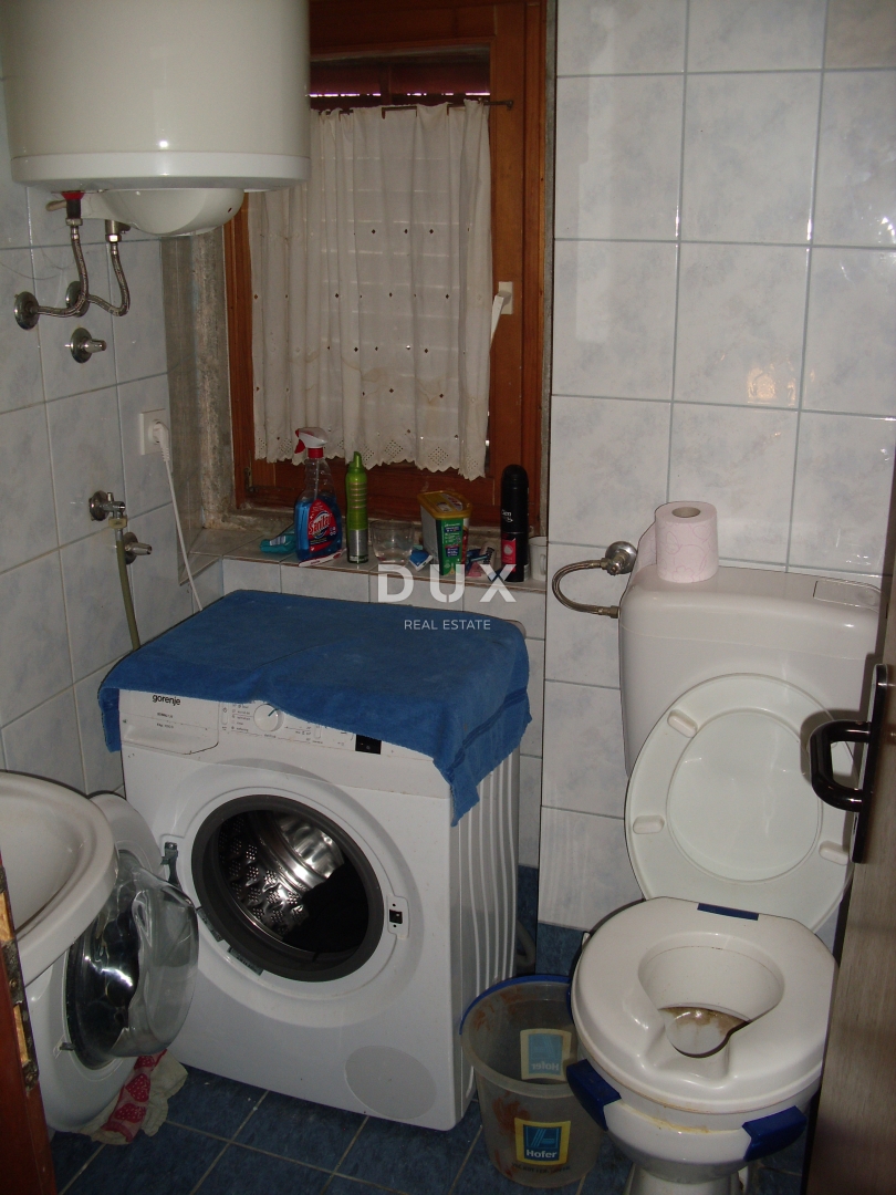 OTOK KRK, PUNAT - Dvonadstropno stanovanje z 2 spalnicama + dnevno sobo