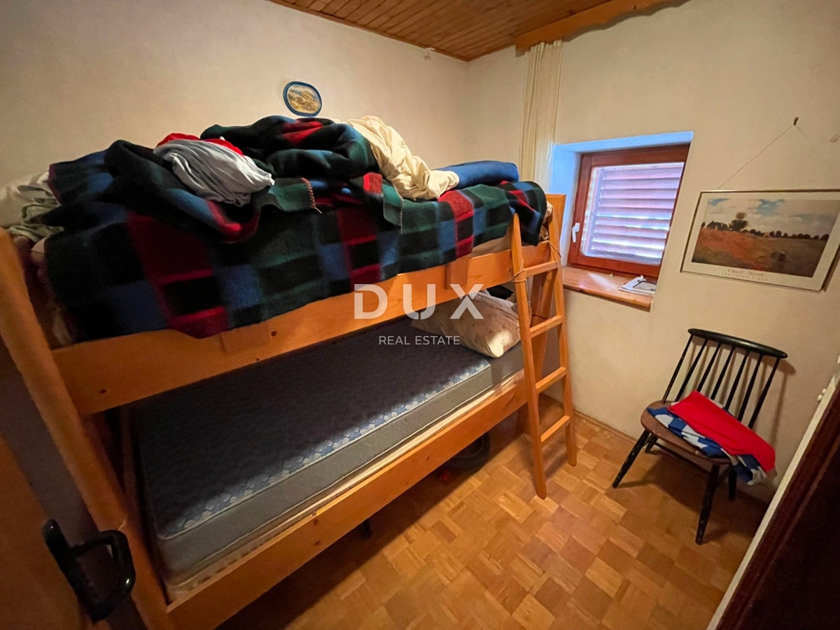 OTOK KRK, PUNAT - Dvonadstropno stanovanje z 2 spalnicama + dnevno sobo