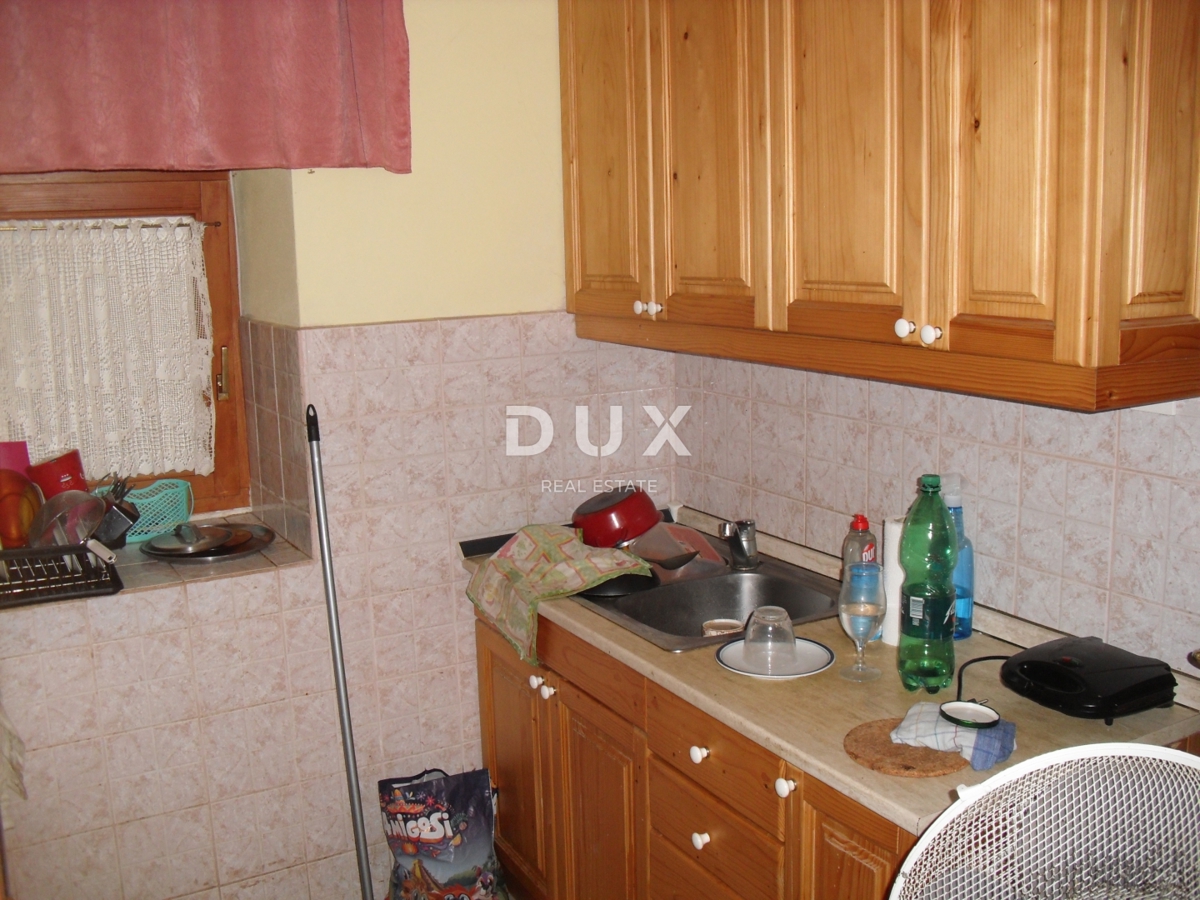 OTOK KRK, PUNAT - Dvonadstropno stanovanje z 2 spalnicama + dnevno sobo