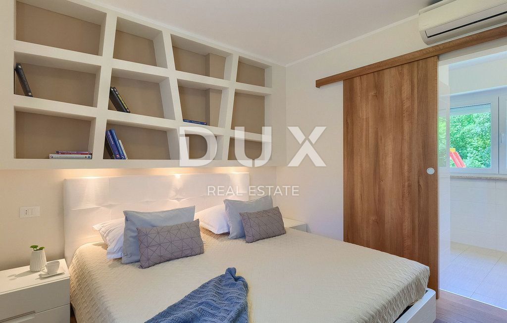 ISTRA, LABIN - Hiša z bazenom na prostornem zemljišču in popolno zasebnostjo