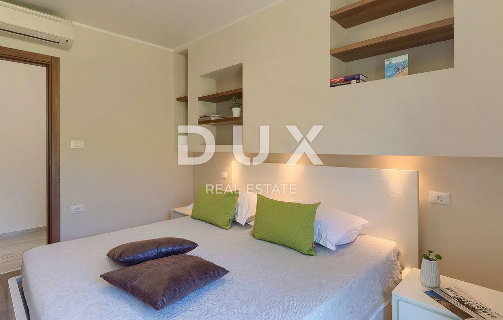 ISTRA, LABIN - Hiša z bazenom na prostornem zemljišču in popolno zasebnostjo