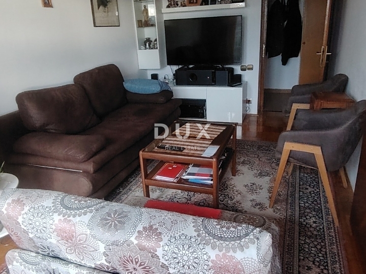 CRIKVENICA - 1 spalnica + dnevna soba, s pogledom na morje