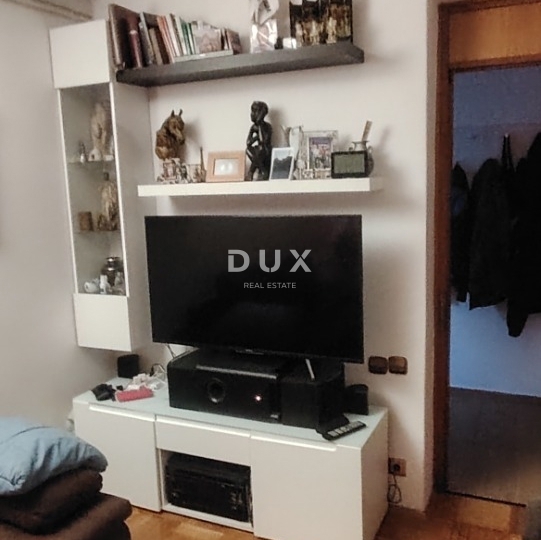 CRIKVENICA - 1 spalnica + dnevna soba, s pogledom na morje