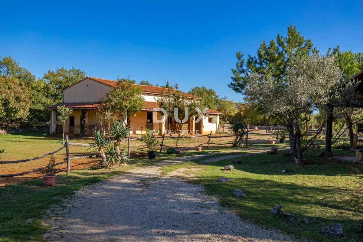 ISTRA, SVETVINČENAT - Prostrana istrska posest