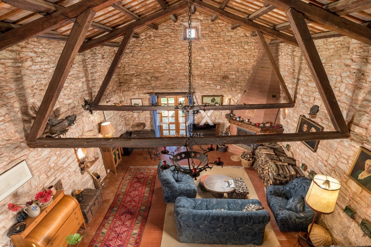 ISTRA, SVETVINČENAT - Prostrana istrska posest