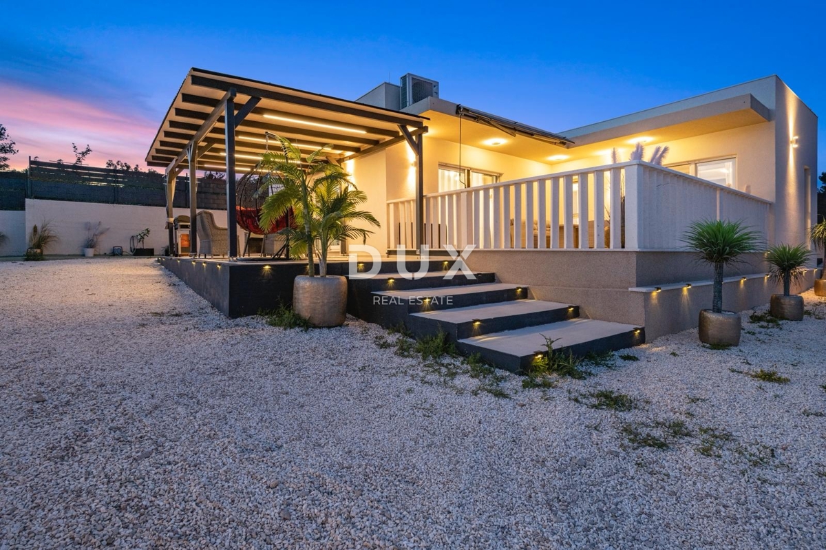 Hiša Bilice, Šibenik - Okolica, 142m2