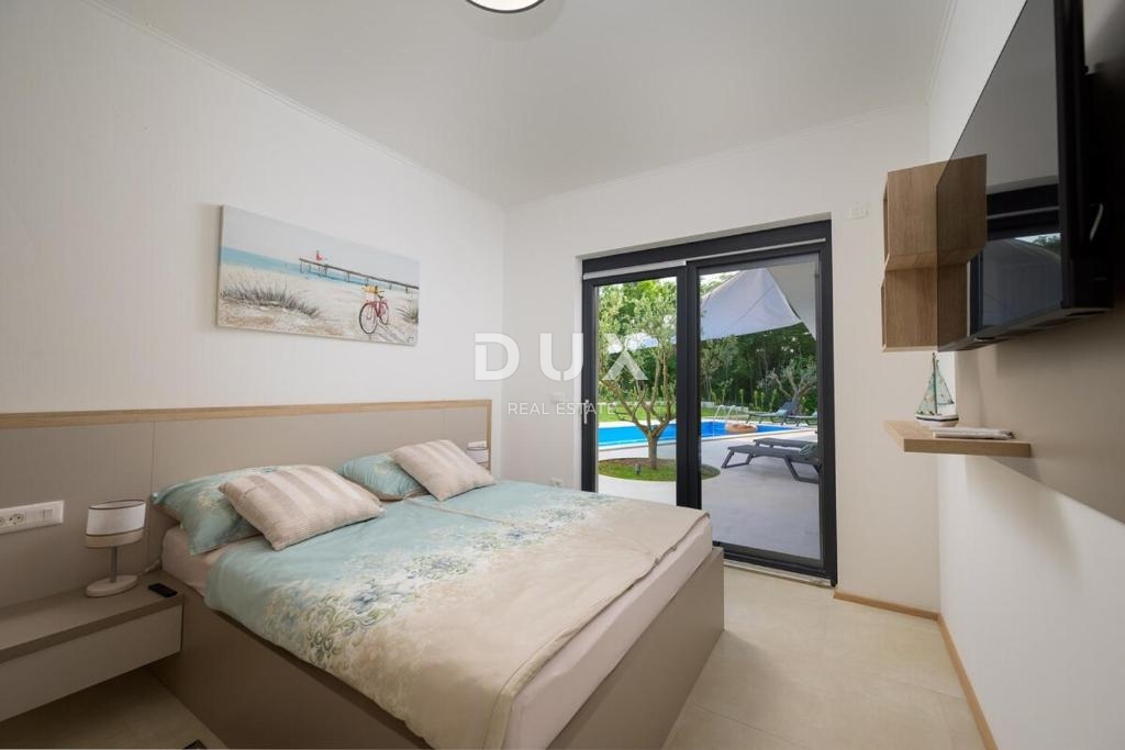 ISTRA, ROVINJ - Novozgrajena moderna enonadstropna hiša v mirnem okolju