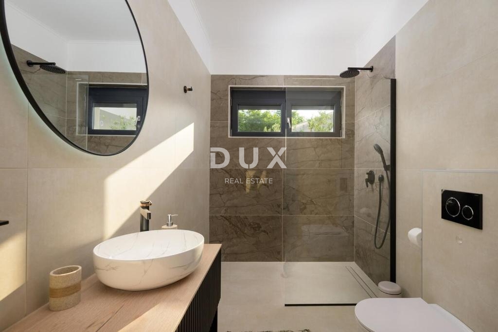 ISTRA, ROVINJ - Novozgrajena moderna enonadstropna hiša v mirnem okolju