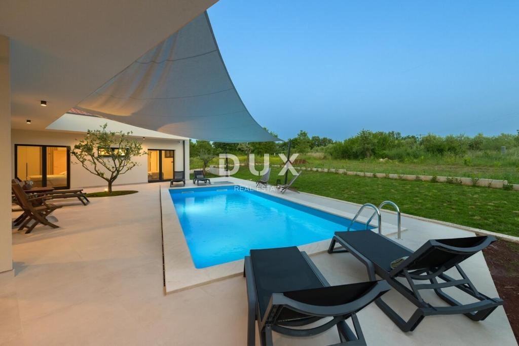 ISTRA, ROVINJ - Novozgrajena moderna enonadstropna hiša v mirnem okolju