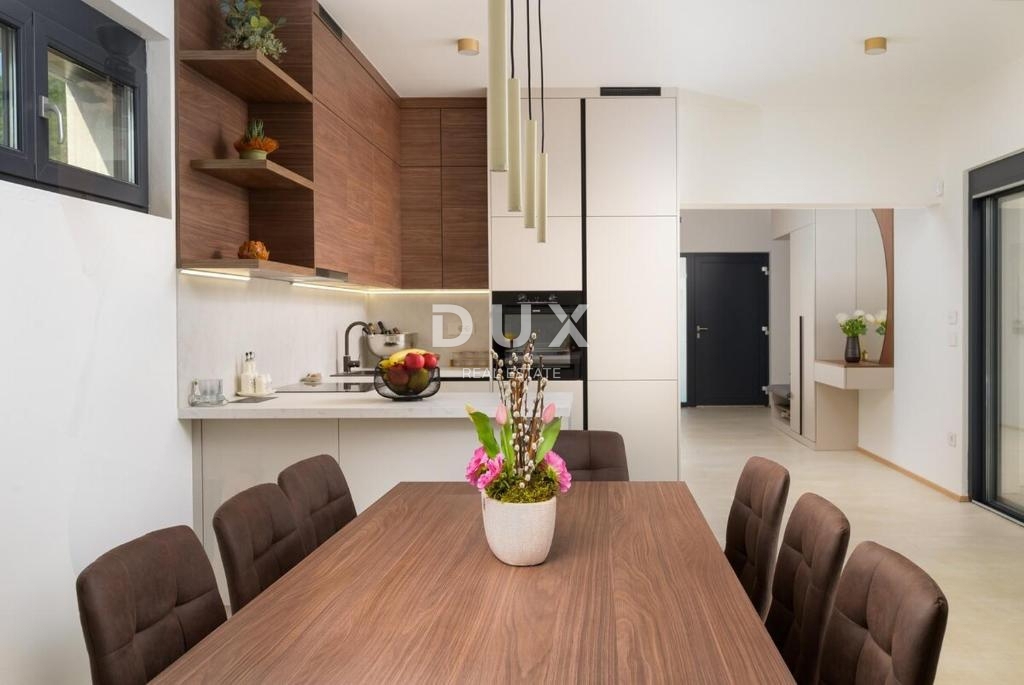 ISTRA, ROVINJ - Novozgrajena moderna enonadstropna hiša v mirnem okolju