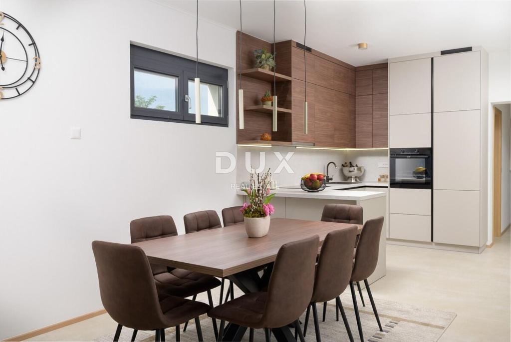 ISTRA, ROVINJ - Novozgrajena moderna enonadstropna hiša v mirnem okolju