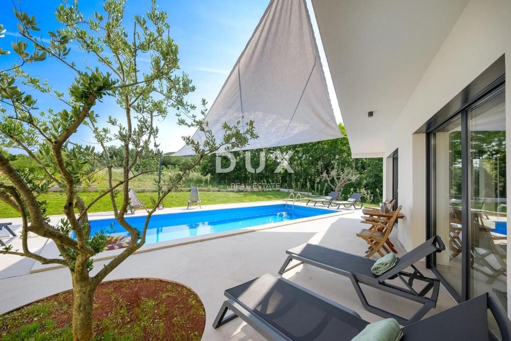 ISTRA, ROVINJ - Novozgrajena moderna enonadstropna hiša v mirnem okolju