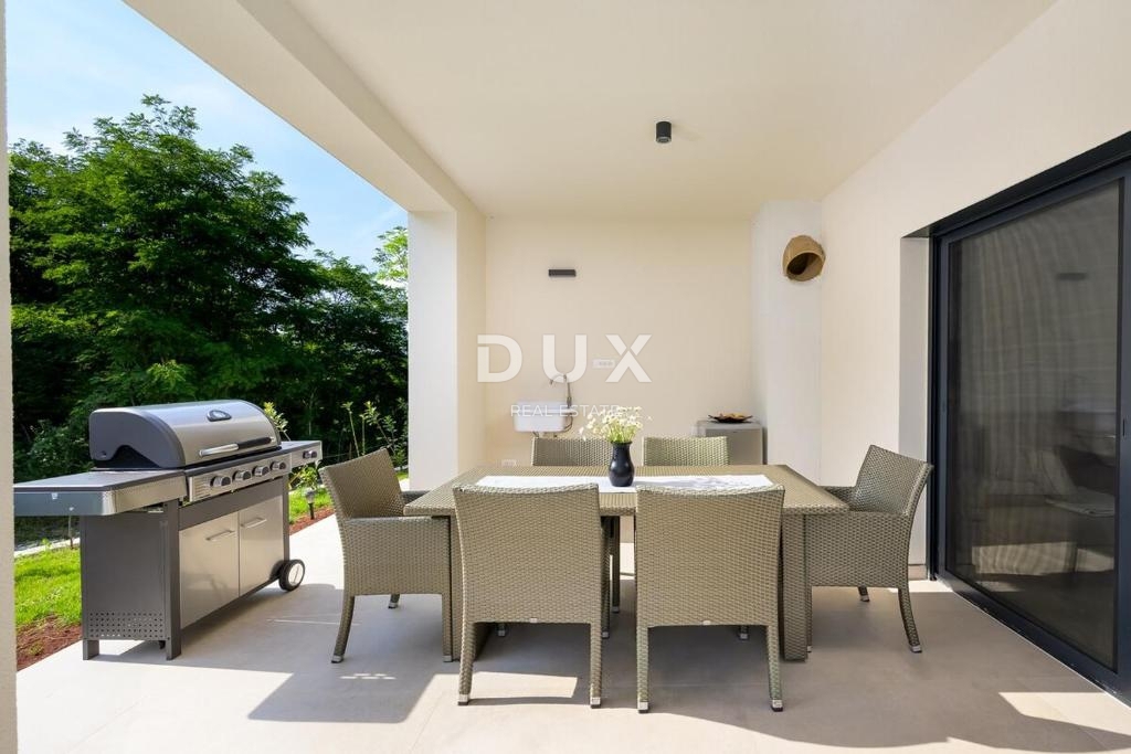 ISTRA, ROVINJ - Novozgrajena moderna enonadstropna hiša v mirnem okolju