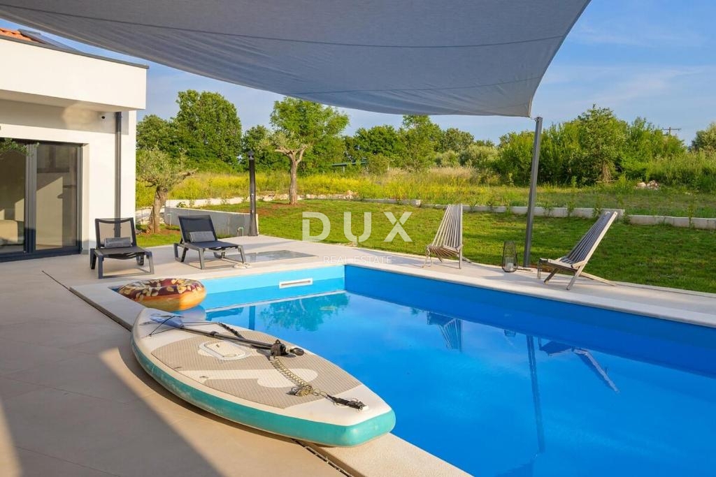 ISTRA, ROVINJ - Novozgrajena moderna enonadstropna hiša v mirnem okolju