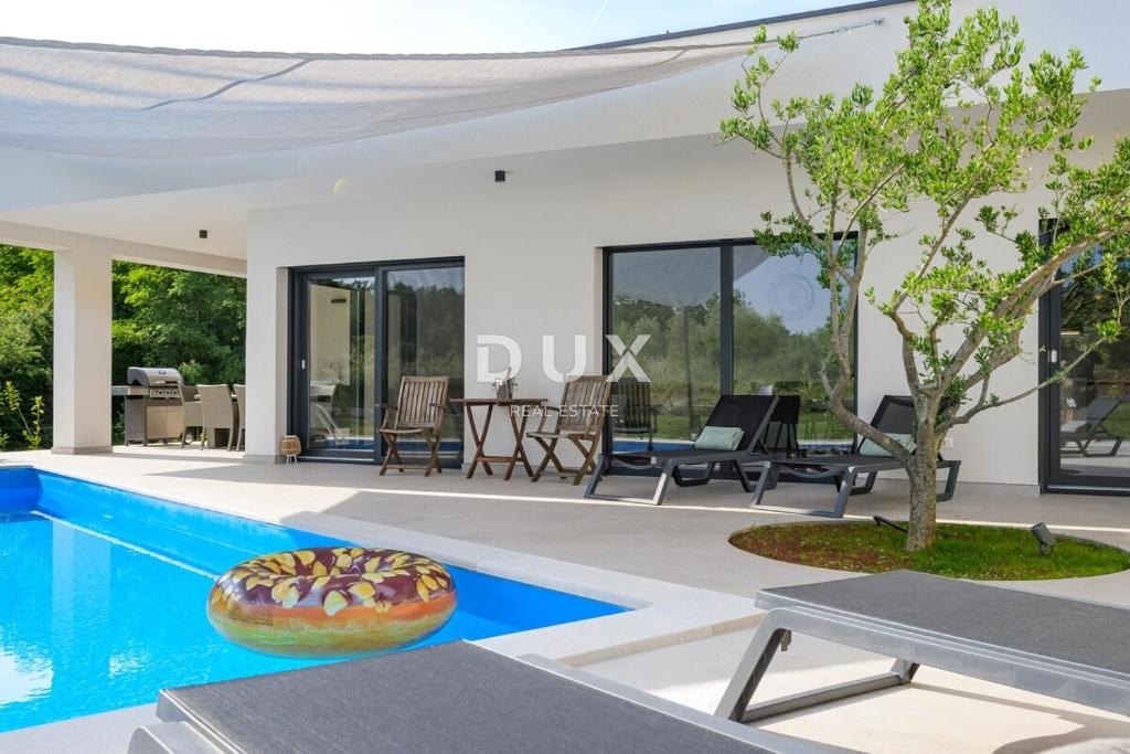 ISTRA, ROVINJ - Novozgrajena moderna enonadstropna hiša v mirnem okolju