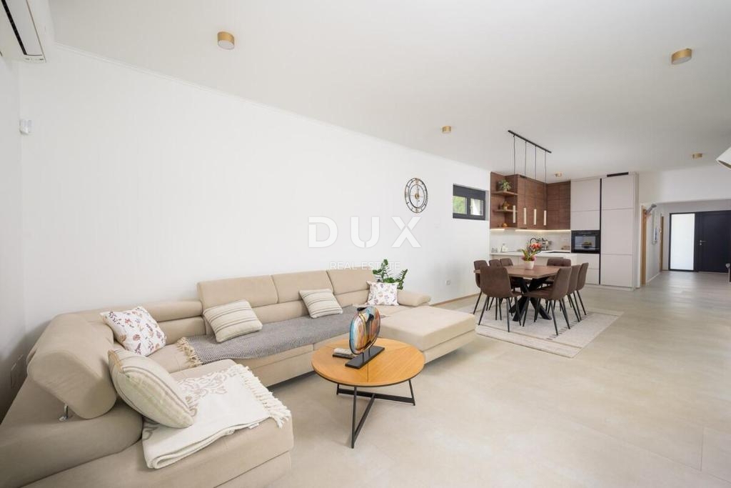 ISTRA, ROVINJ - Novozgrajena moderna enonadstropna hiša v mirnem okolju