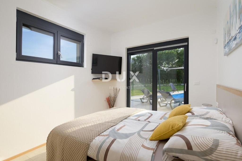 ISTRA, ROVINJ - Novozgrajena moderna enonadstropna hiša v mirnem okolju