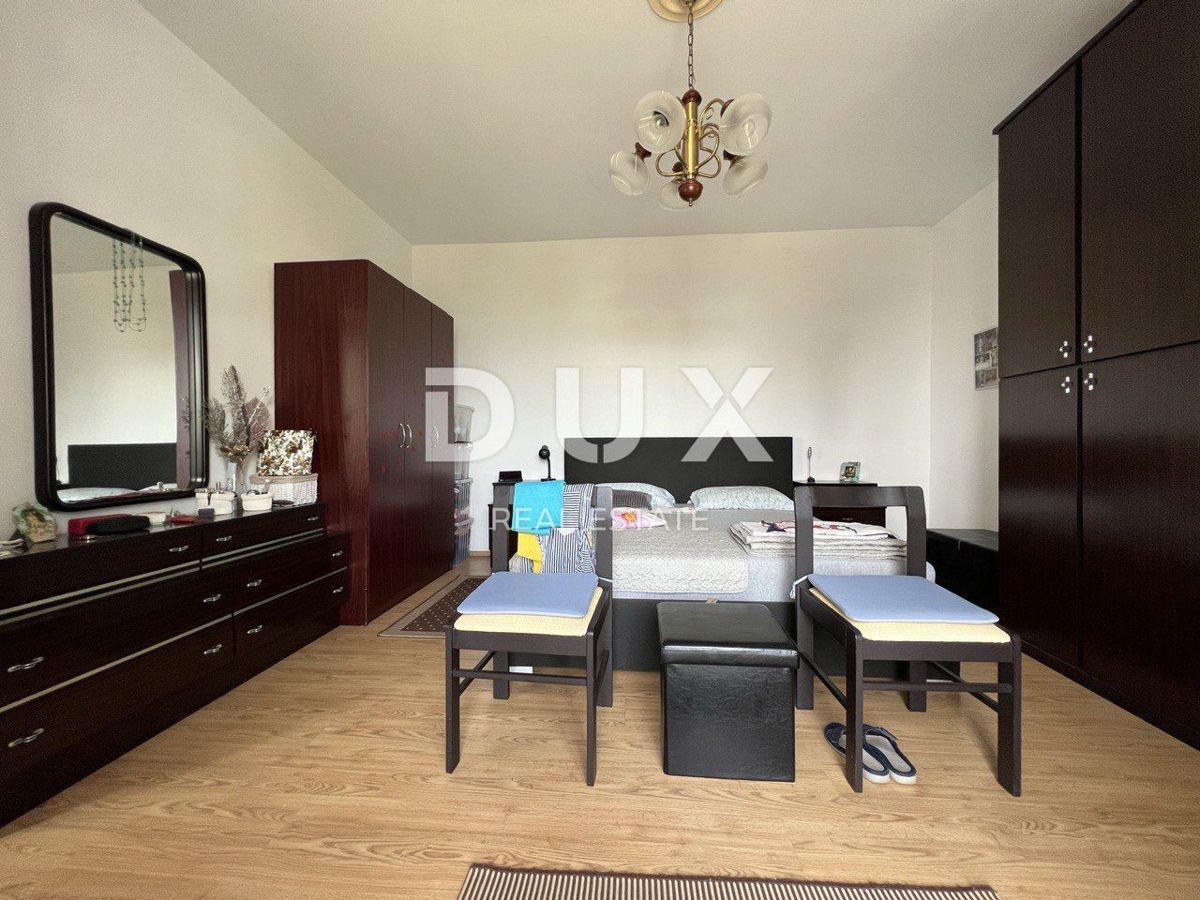 ISTRA, UMAG - Kamnita lepotica prva vrsta do morja