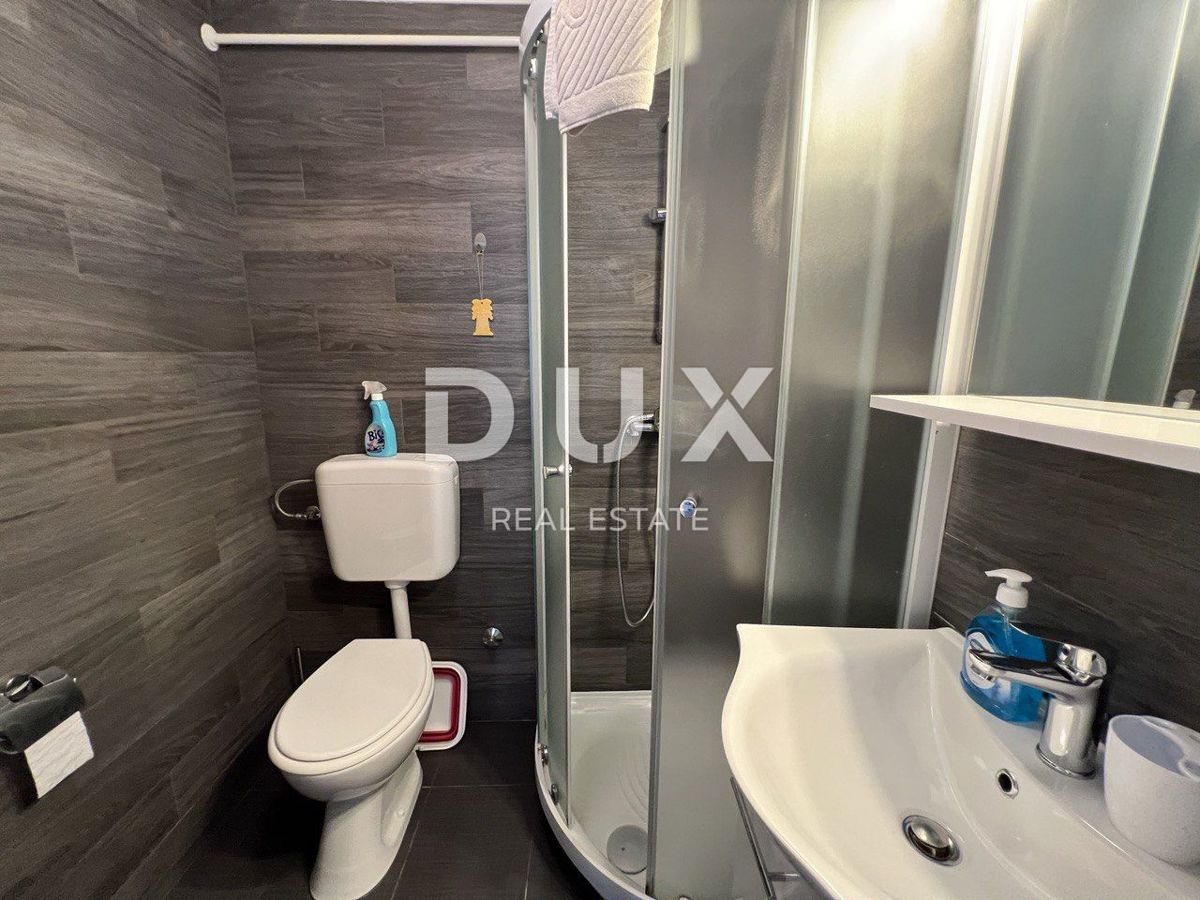 ISTRA, UMAG - Kamnita lepotica prva vrsta do morja