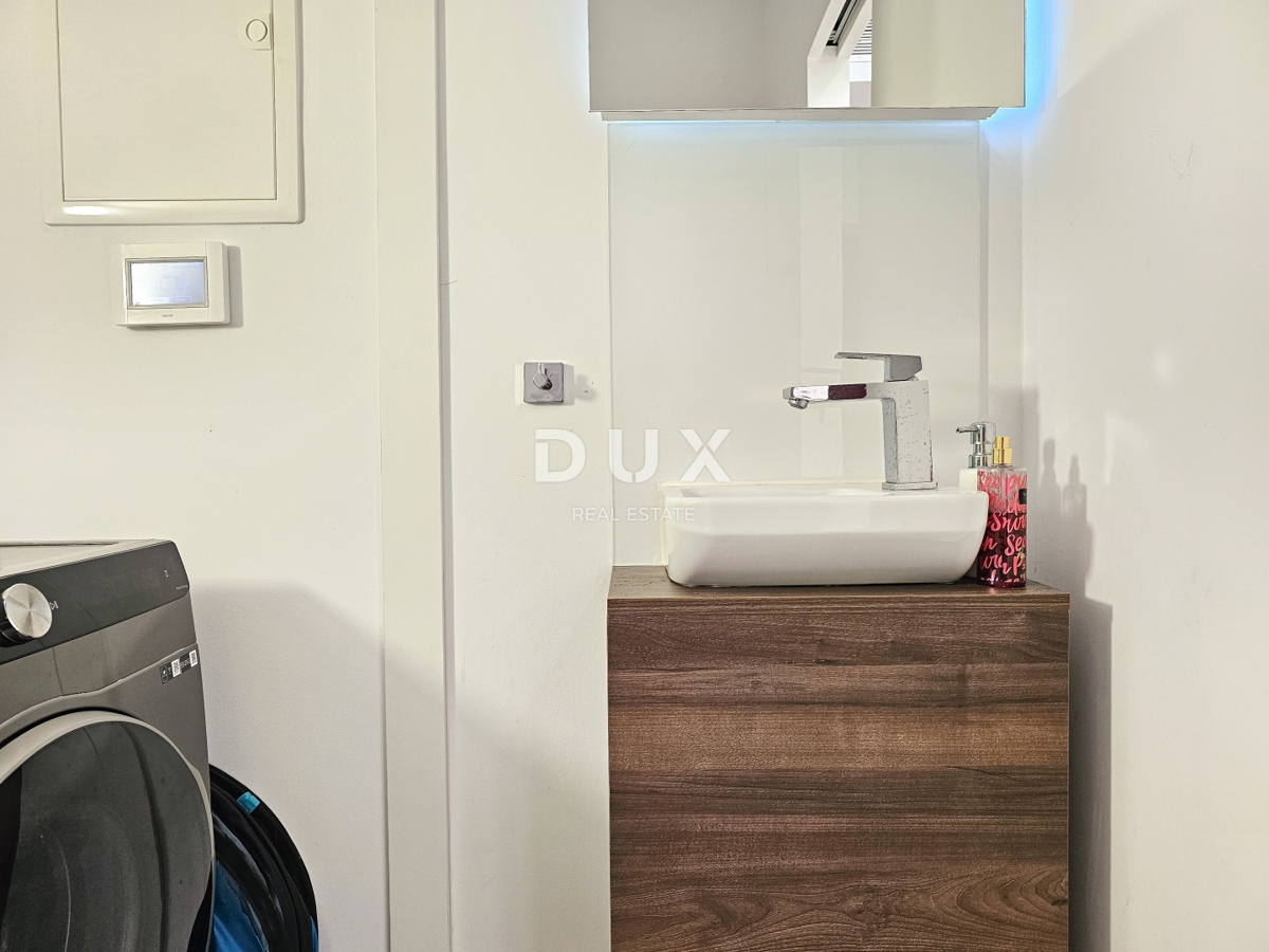 OTOK KRK - Fantastična hiša z ogrevanim bazenom in zasebnim vrtom