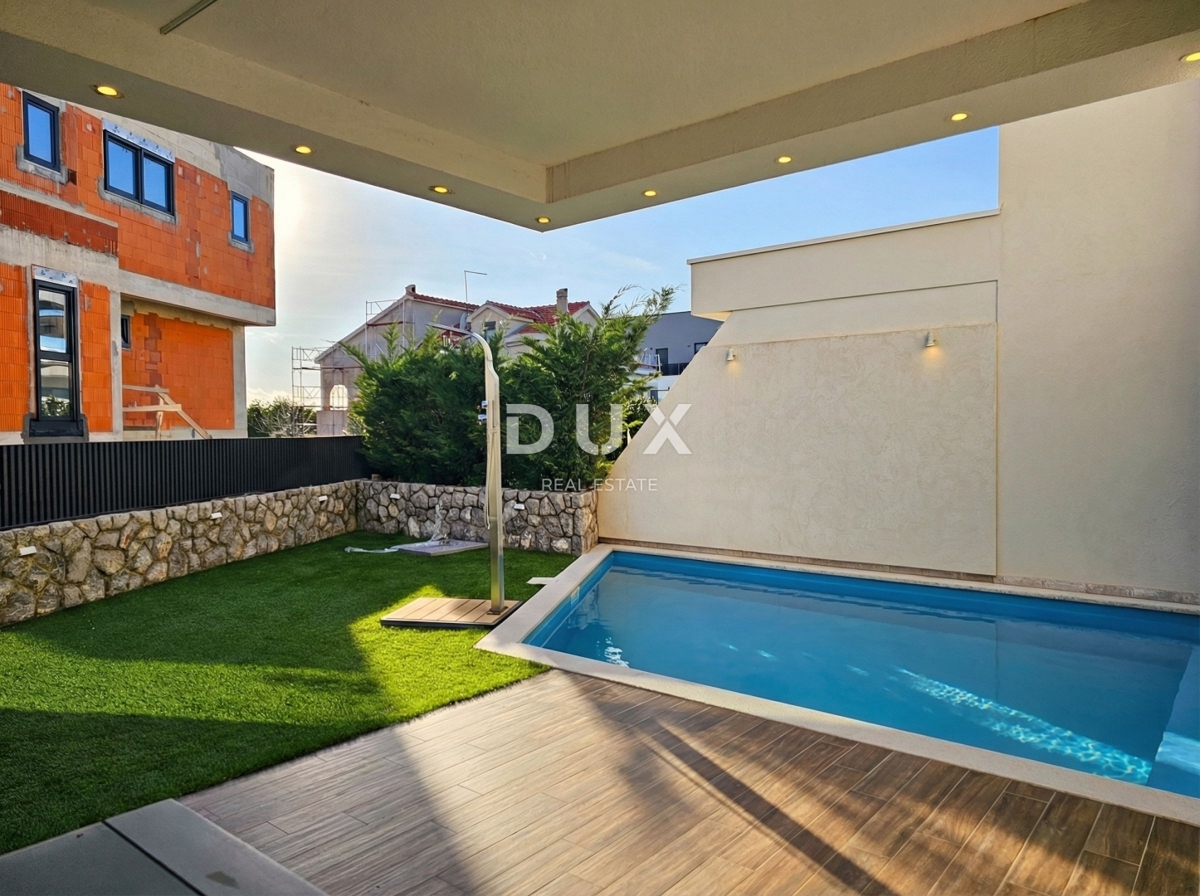 OTOK KRK - Fantastična hiša z ogrevanim bazenom in zasebnim vrtom