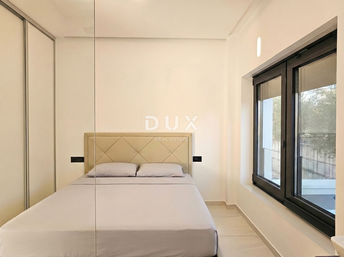 OTOK KRK - Fantastična hiša z ogrevanim bazenom in zasebnim vrtom