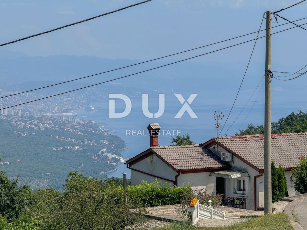 OPATIJA, RUKAVAC - gradbeno zemljišče z legalizirano hišo, pogled na morje, mirna lokacija